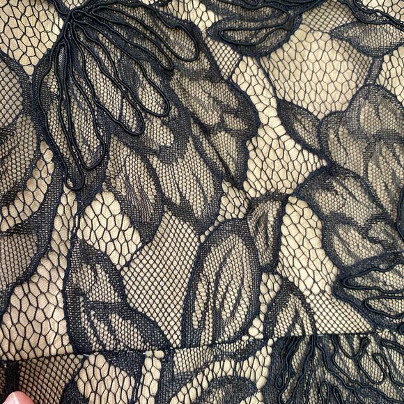 Tadashi Shoji Off The Shoulder Lace Maxi Dress  sz 10 - Picture 7 of 13